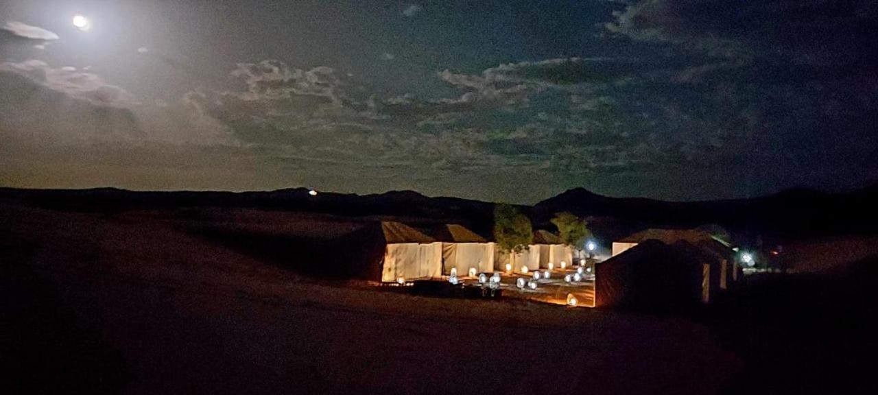 Erg Chebbi Dunes Desert Camp Hotell Merzouga Exteriör bild
