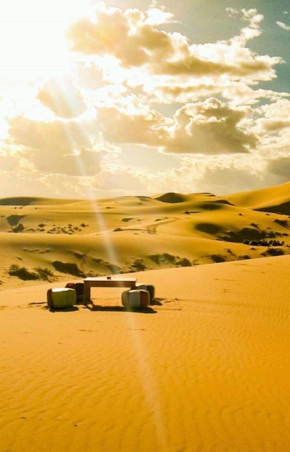 Erg Chebbi Dunes Desert Camp Hotell Merzouga Exteriör bild